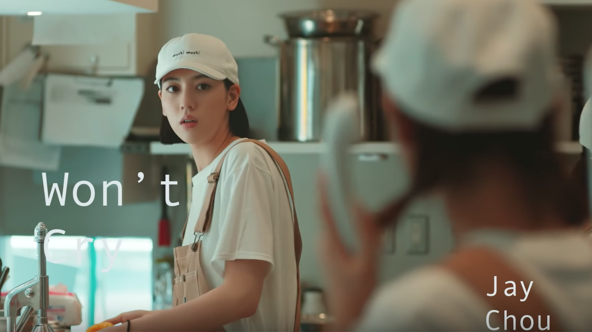 台湾人気歌手ジェイ・チョウの新曲は爆発的人気に、MVに三吉彩花が出演