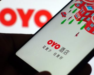 ソフトバンクG支援のOYOが崖っぷち、中国で従業員80％を解雇