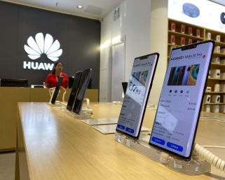 ファーウェイがHarmony OSを本格投入　任CEO「スマートフォンやタブレットに搭載」　