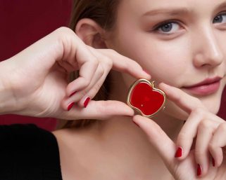 IoTで女性を守る、ジュエリー型防犯グッズの「Totwoo」