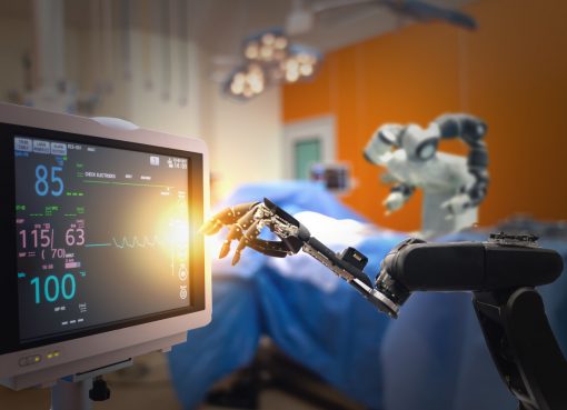 中国の手術支援ロボット、グローバル市場に進出　「海外製品の半額」で普及拡大