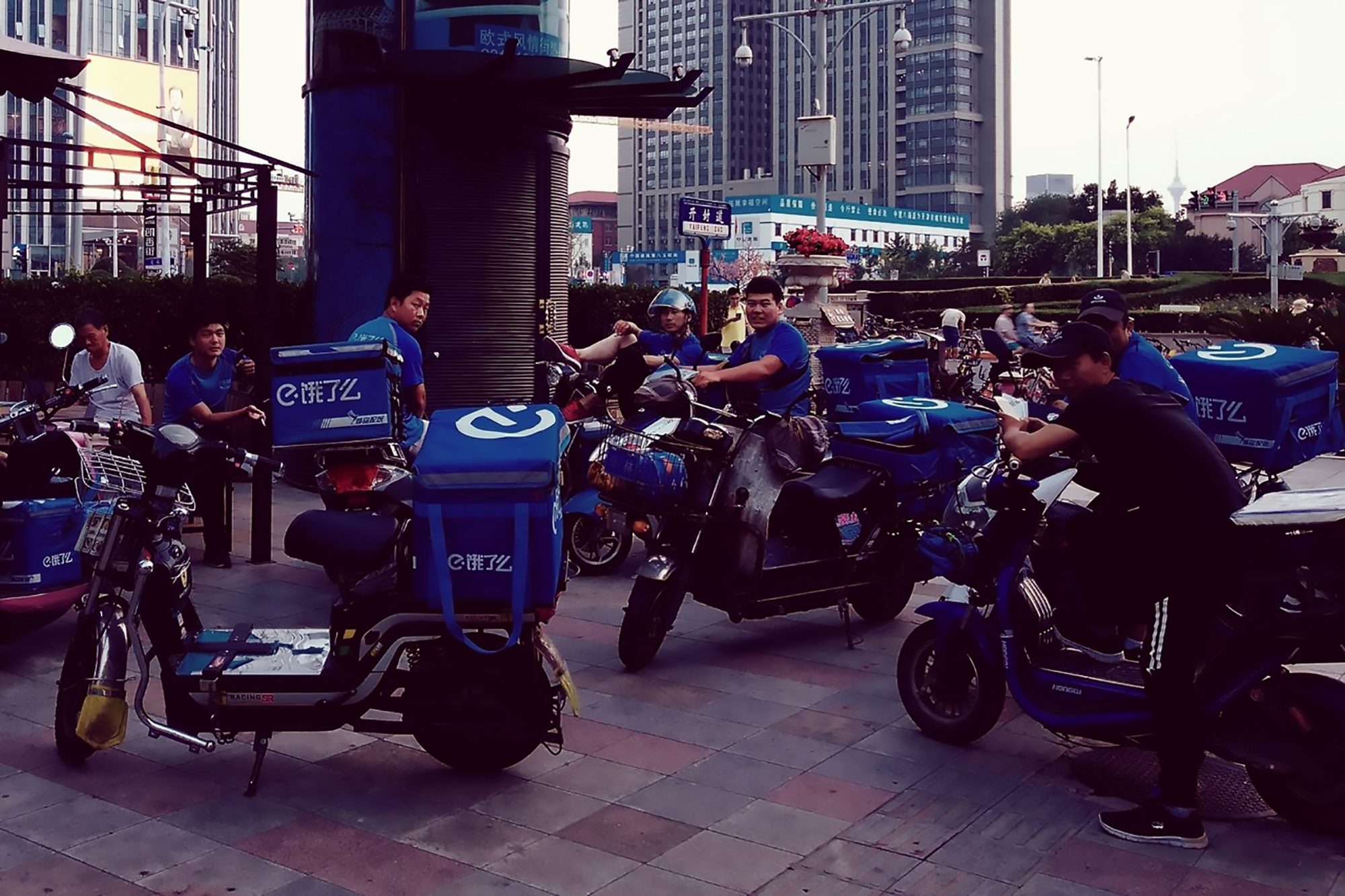 アリババ傘下フードデリバリー事業が非接触配送に本腰　スマート食配ボックスを3000台投入