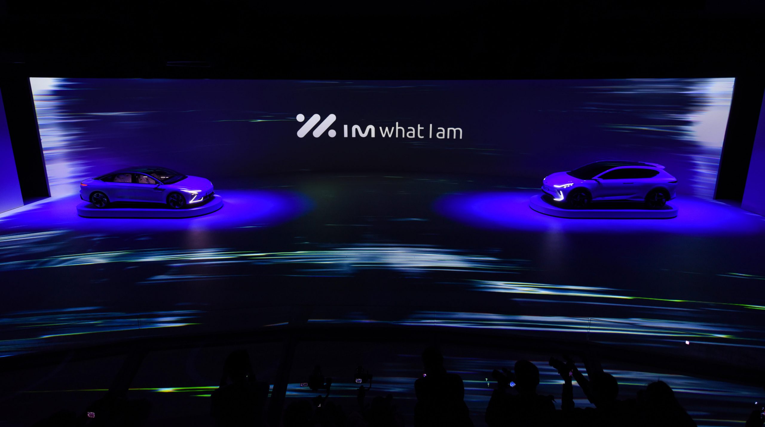 上海汽車、アリババら三社で設立のEVメーカー「智己汽車」が2車種を発表　法人登記からわずか20日　