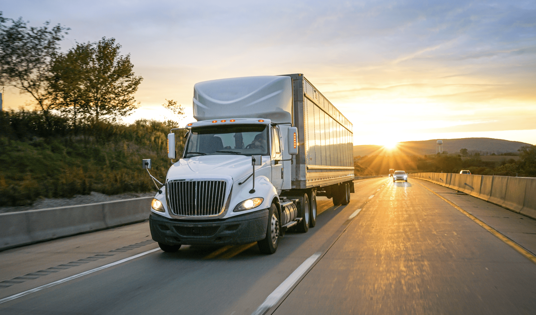 中国の大型水素トラック、3000台突破　クリーンエネルギーが潮流