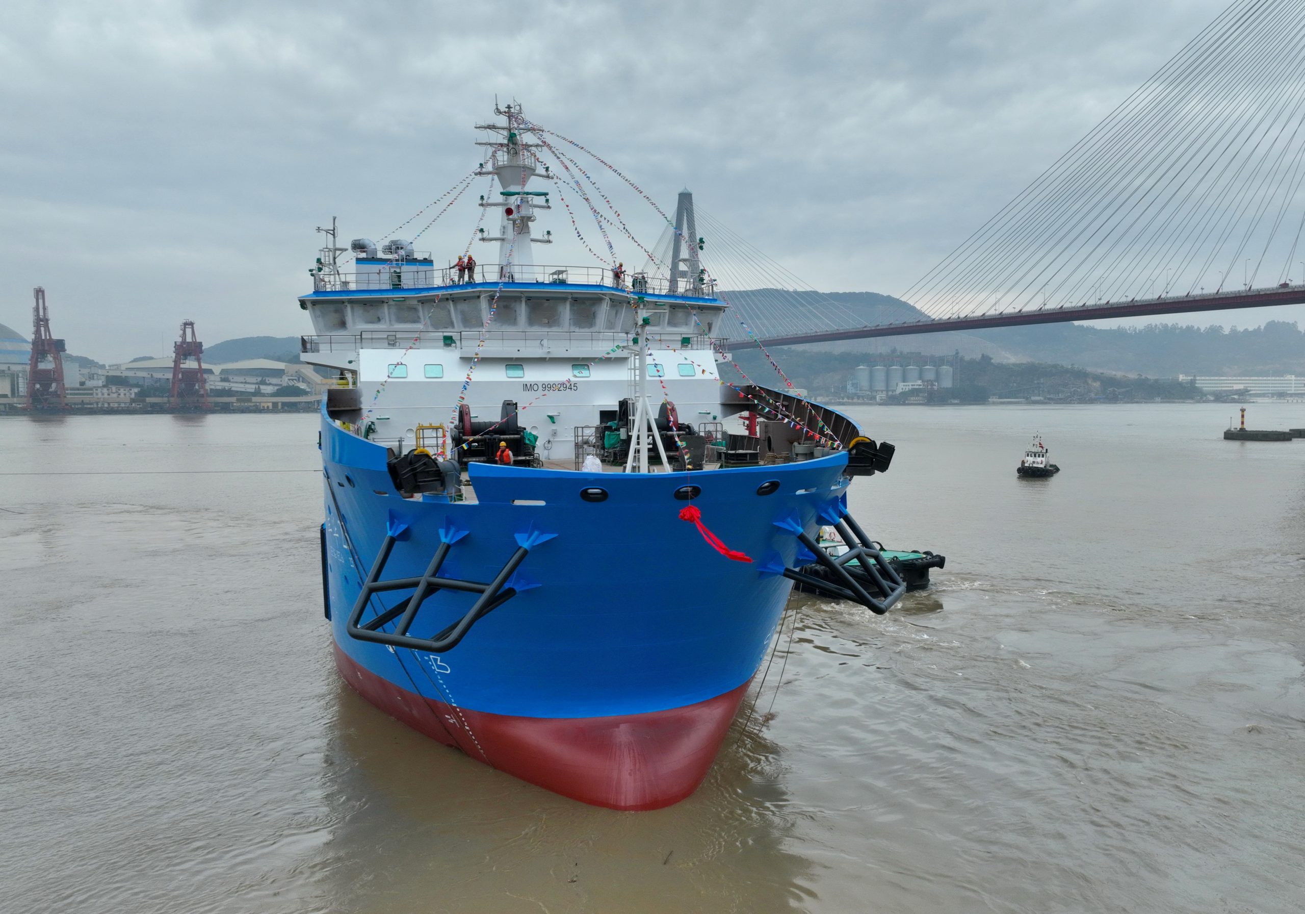 中国が独自開発した洋上風力保守用の電動船、福建省で進水