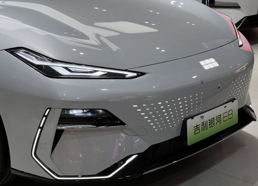 中国・吉利汽車、24年1～3月期は純利益119％増　傘下の高級EV「ZEEKR」は売上高71％増