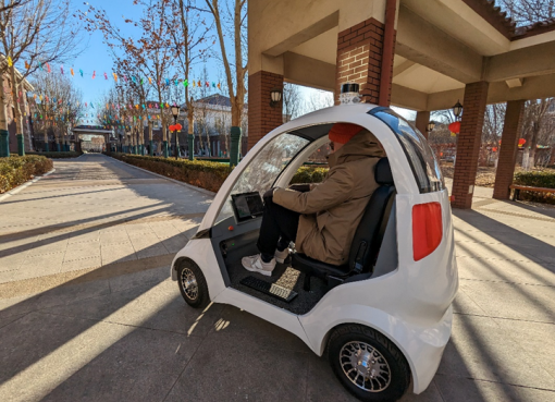 日本の自動運転ベンチャー「FUTU-RE 」、異例の中国進出　天津市の介護施設で自律走行車の実証を開始