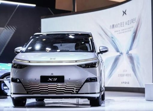 中国・小鵬汽車、EVメーカー淘汰時代に立ち向かう　25年は大規模採用でAI活用と海外展開を加速