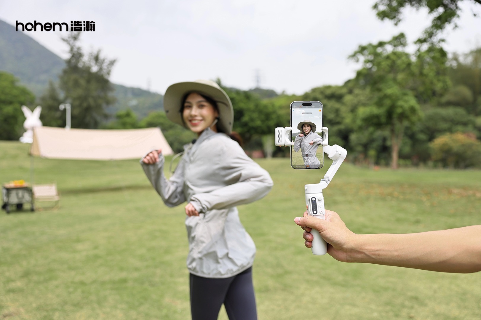 スマホ用ジンバル、AIで自動追跡。”世界初”生み出し続ける
