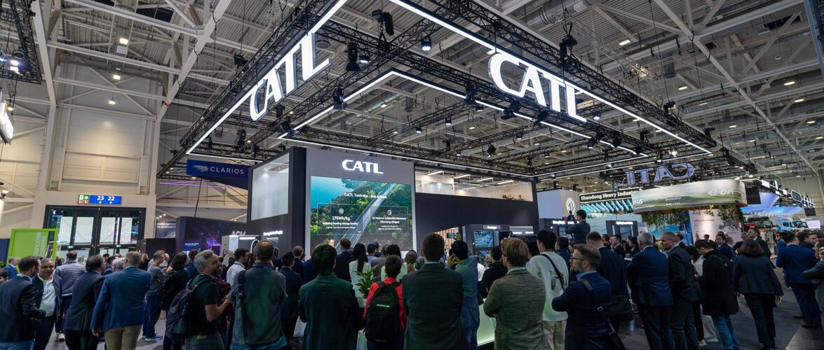 中国EV販売減でもシェア拡大——CATL、1〜3月期の売上高52%増・純利益48%増　