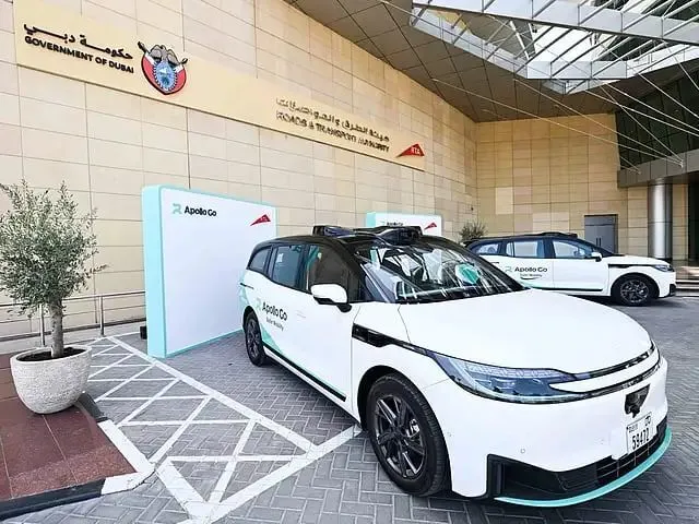 中国バイドゥ、ドバイでロボタクシー1000台配備へ　近く運行試験開始