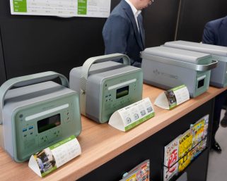 トランプ関税で中国ポータブル電源企業に異変、「ヨシノパワー」の正体とあのノーベル賞受賞者との関係は？