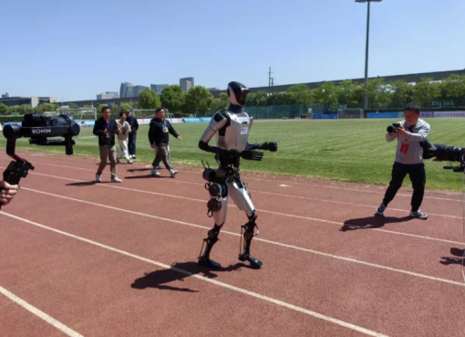 SF感満載、無錫市で第1回AIロボット運動会開催