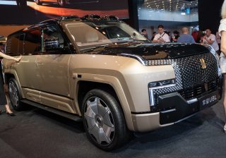 中国EV最前線ーーBYDやNIOが新車攻勢、PHEV・大型SUVの投入加速【上海モーターショー2025・後編】