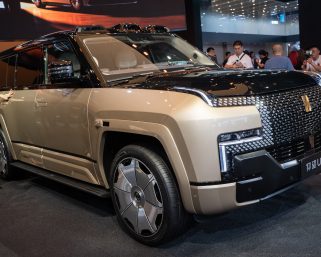 中国EV最前線ーーBYDやNIOが新車攻勢、PHEV・大型SUVの投入加速【上海モーターショー2025・後編】