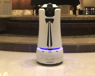 “客寄せパンダ”で終わるのか──中国のホテルで活躍する配送ロボットの残念な結末