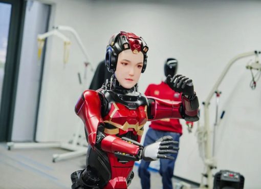 中国発「AGIロボット」ベンチャー、初年度で1000台出荷へ　ウィッグ展示モデルにも採用