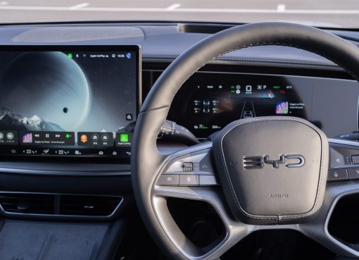 BYD、「自動駐車機能で事故ったら無条件補償」　運転支援の利用率向上狙う