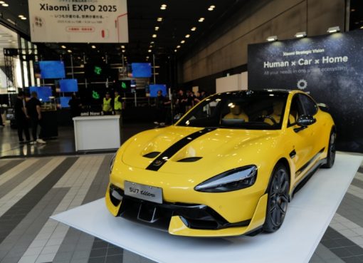 シャオミEV「SU7 Ultra」日本初披露、2027年以降にスマホ・家電・自動車の一体販売へ