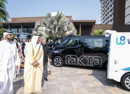 中国WeRide、UAE第3の都市でロボタクシー実証開始　次は完全無人へ