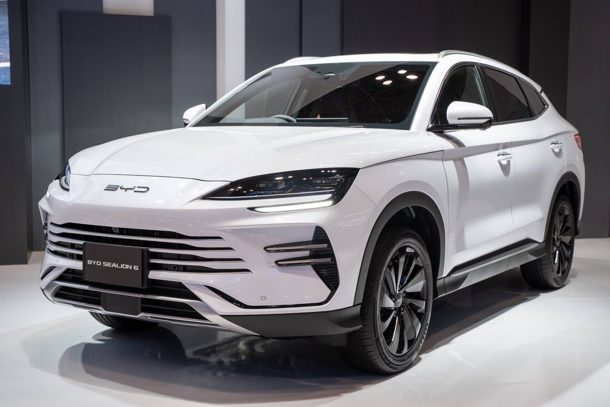 BYD、日本で初のPHEV「シーライオン6」投入 “日本の声”を反映させた 