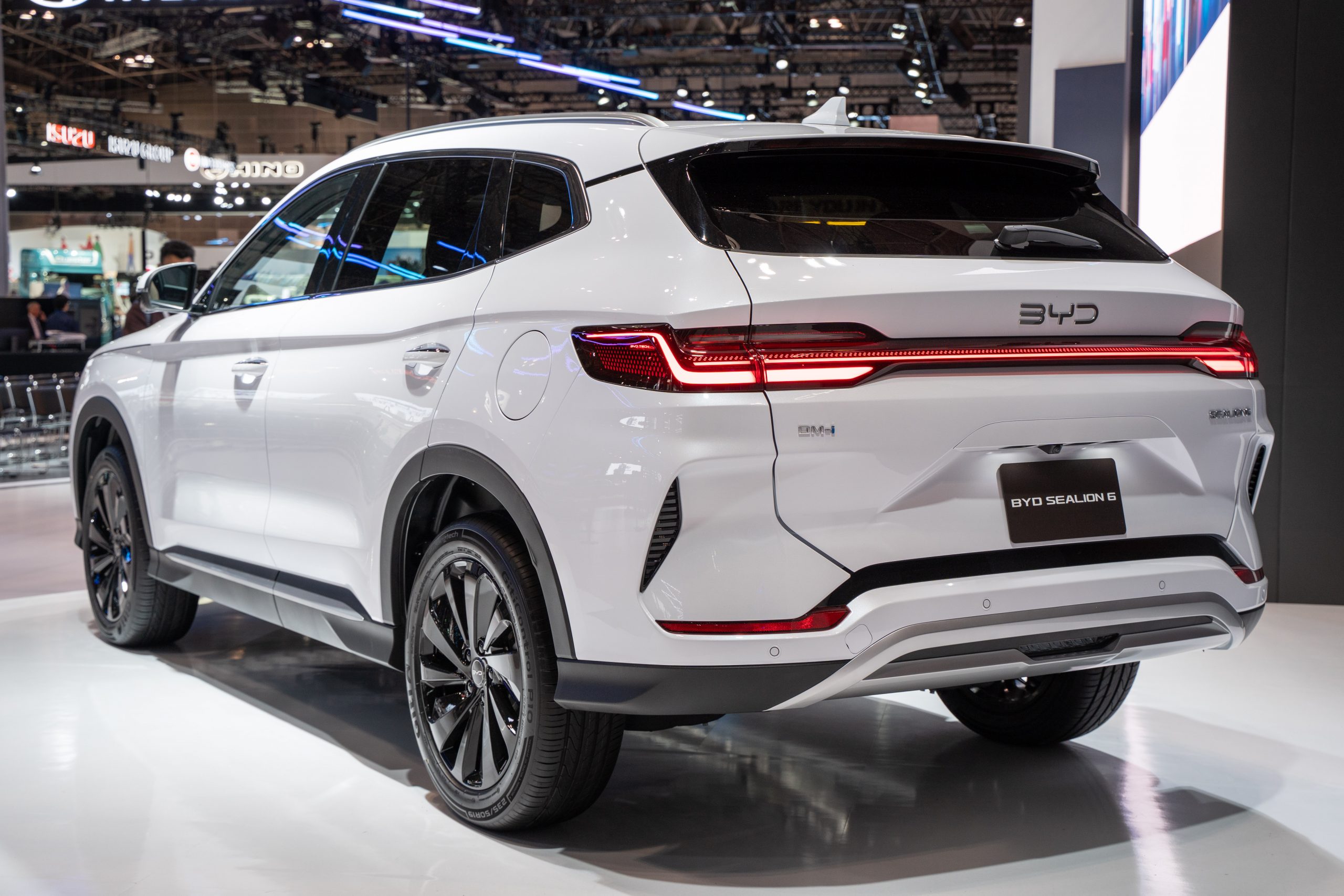 BYD、日本で初のPHEV「シーライオン6」投入 “日本の声”を反映させた 