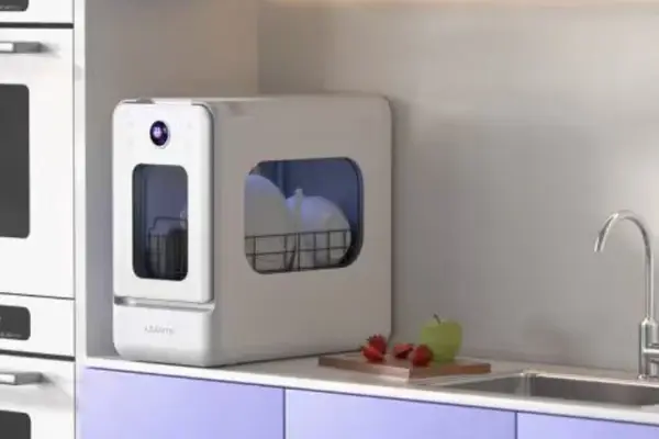 “幅28cm・15分で急速洗浄”　中国発小型スマート食洗機、次世代キッチン家電に照準