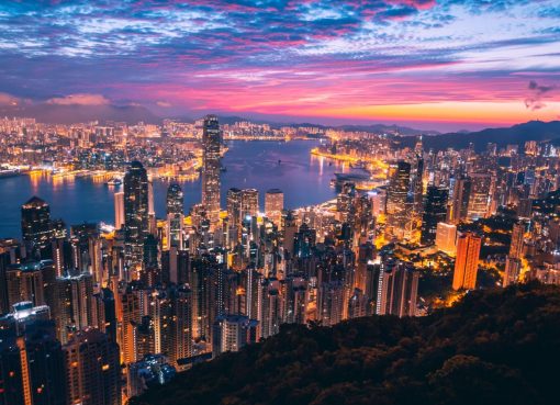 香港が世界最大のIPO市場に、中国本土企業の重複上場が“主役”　EY報告書