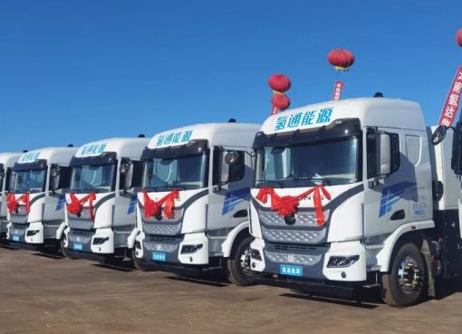 排気も騒音もない鉱山物流、中国で水素トラック300台始動