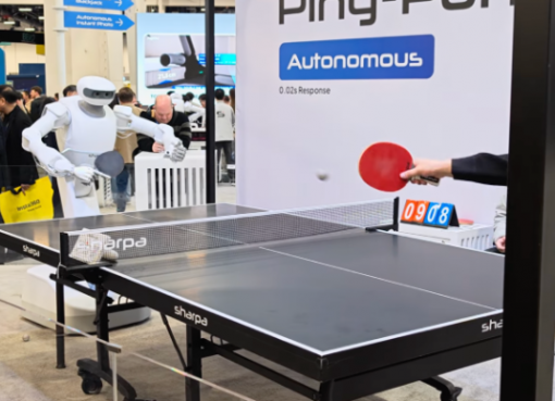 卓球も折り紙もこなすAIロボットーー謎のSharpa、その中身はLiDAR大手Hesai三銃士の極秘起業だった