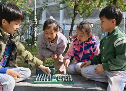 中国スマート知育玩具、技術力で世界市場を開拓　年間取引額110億円規模に