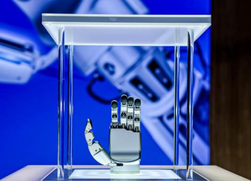 超小型駆動で中国首位　兆威機電が香港に重複上場、ロボット需要を追い風に