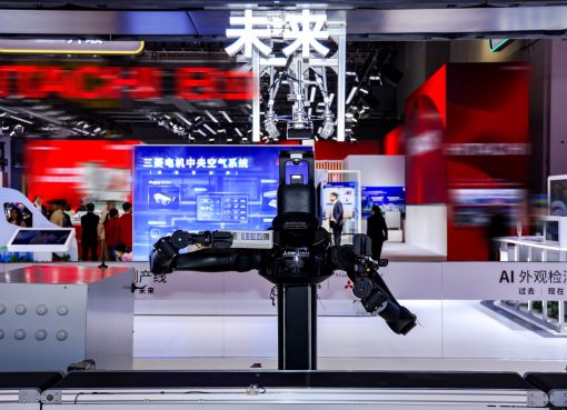 三菱電機、中国ヒューマノイド新興「Lumos 」に出資・協業　「無人化工場」の実現加速へ