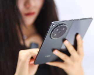 OPPO、折りたたみスマホ「Find N6」で日本初上陸　“折りジワゼロ”と2億画素で差別化