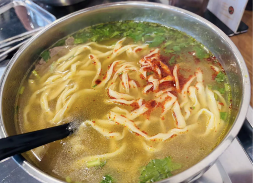 「ガチ中華」に経営管理ビザ厳格化の余波～個人経営の名店が相次ぎ閉店。「オーナー兼料理人」窮地に