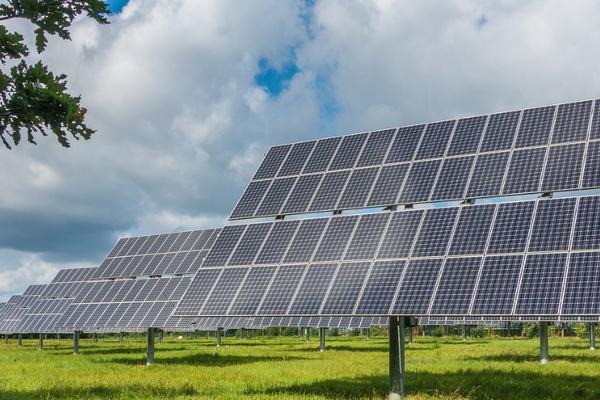 中国新エネ発電設備大手の陽光電源、25年通期は過去最高益3000億円　海外売上が6割超