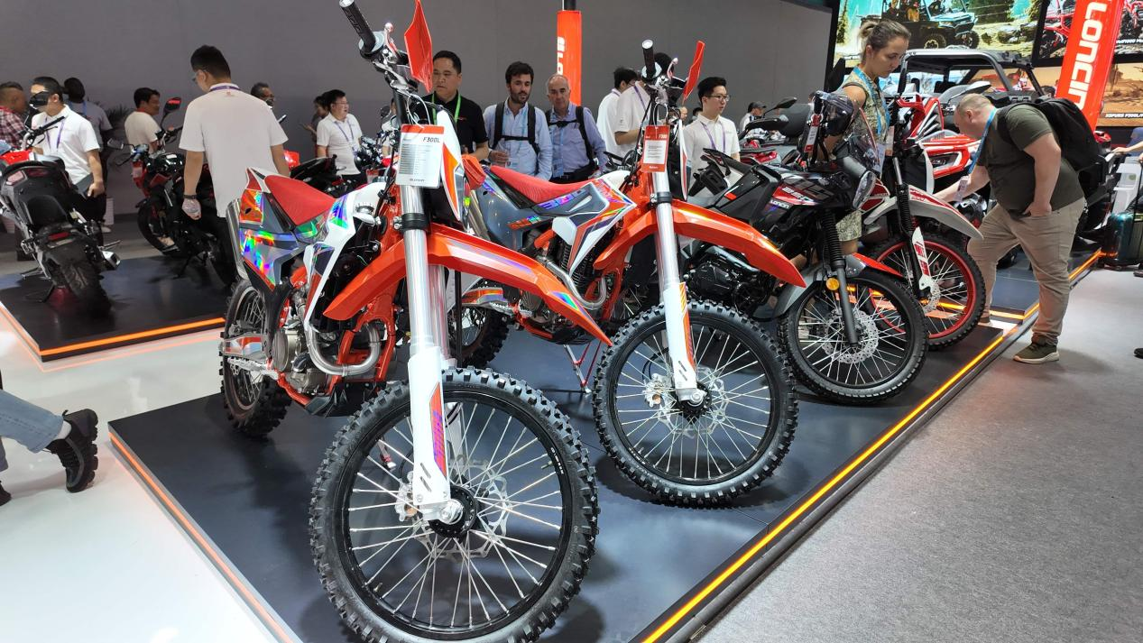 国際レース制覇で注目の中国産バイク、広州交易会でも人気に