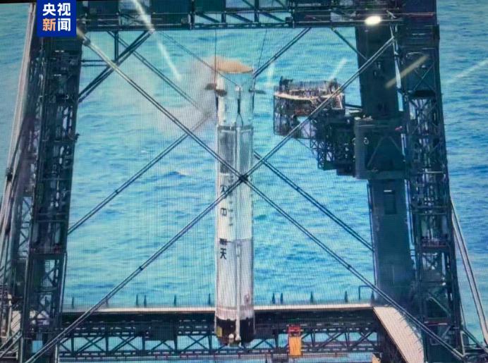 中国の長征十号乙、世界初の「ネット」回収方式で初飛行成功