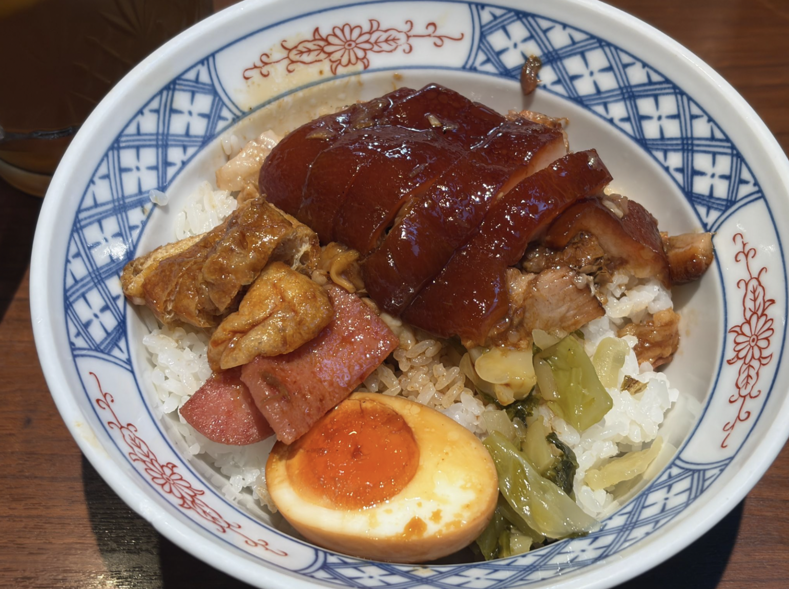 ガチ中華「豚足飯」、高田馬場と池袋でだけ出店が続く謎